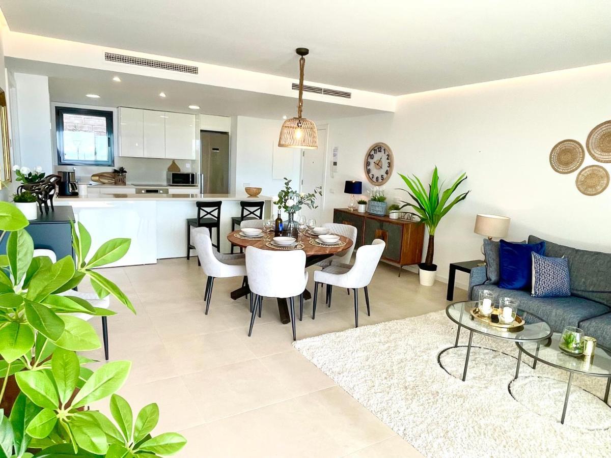 Luxury 3 Bedroom Apartment 300M From The Beach Fuengirola Εξωτερικό φωτογραφία